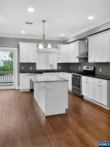 365 Tom Hunter Road, Fort Lee, NJ 07024
