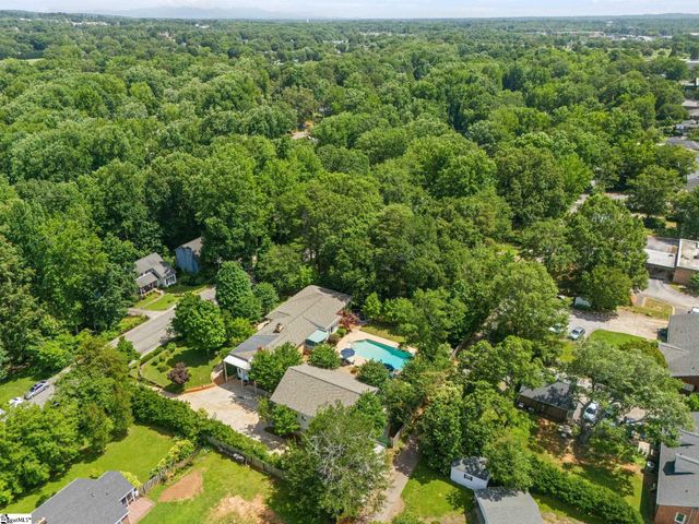 122 Bradley Boulevard, Greenville, SC 20609