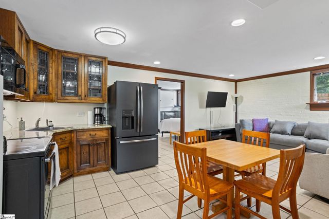 122 Bradley Boulevard, Greenville, SC 20609