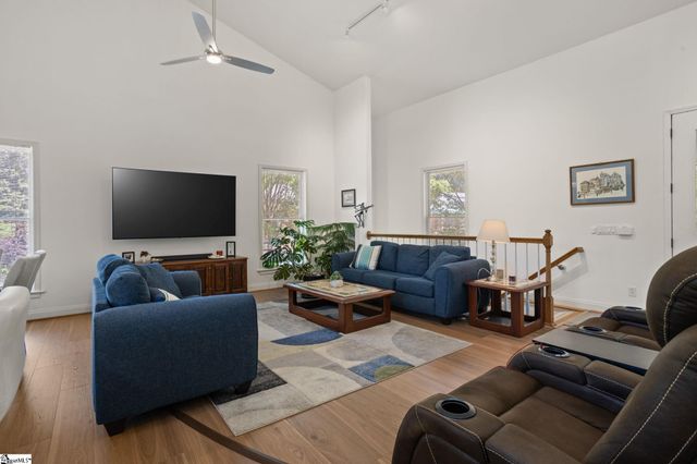 122 Bradley Boulevard, Greenville, SC 20609