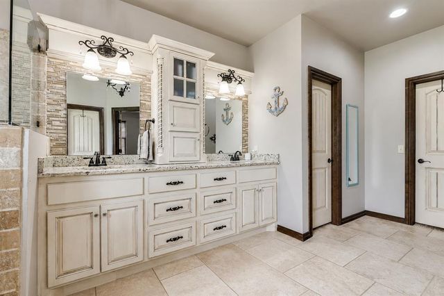 3525 Abby Lane, Newcastle, OK 73065