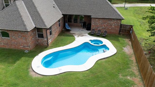 3525 Abby Lane, Newcastle, OK 73065