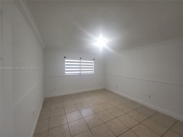 1275 W 35th St 29B, Hialeah, FL 33012