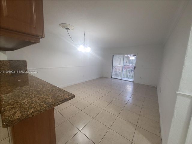1275 W 35th St 29B, Hialeah, FL 33012
