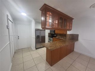 1275 W 35th St 29B, Hialeah, FL 33012
