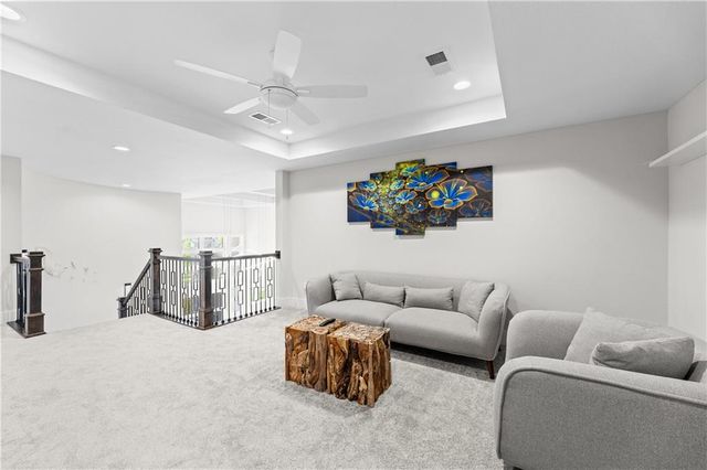 10114 W 152ND Terrace, Overland Park, KS 66221