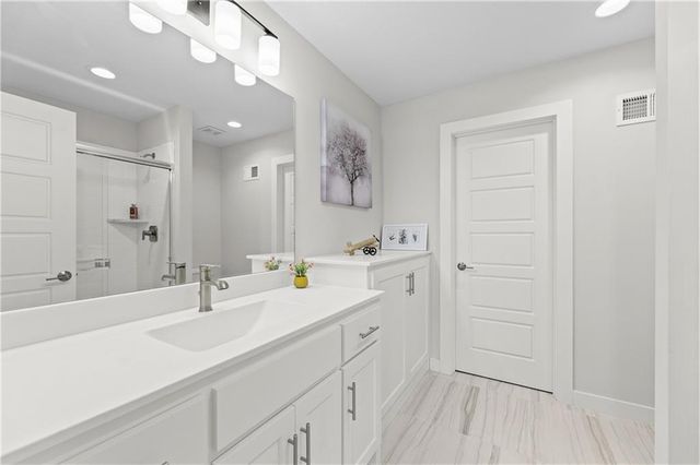 10114 W 152ND Terrace, Overland Park, KS 66221