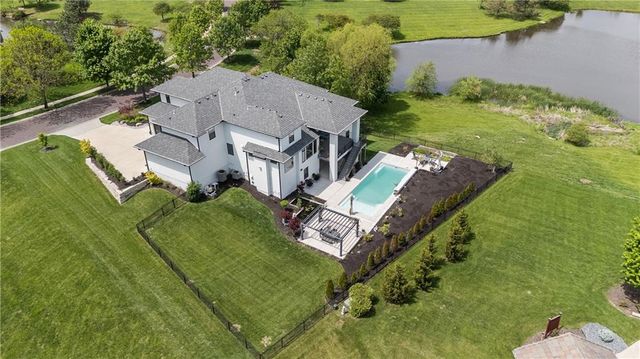 10114 W 152ND Terrace, Overland Park, KS 66221