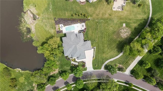 10114 W 152ND Terrace, Overland Park, KS 66221