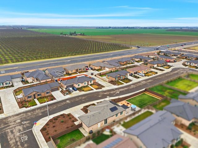 3125 Seymour Street, Tulare, CA 93274