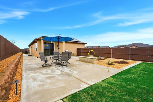 3125 Seymour Street, Tulare, CA 93274