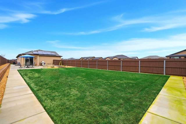 3125 Seymour Street, Tulare, CA 93274