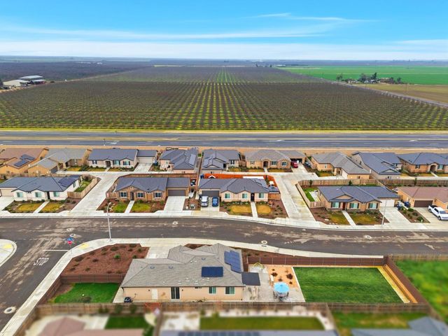 3125 Seymour Street, Tulare, CA 93274