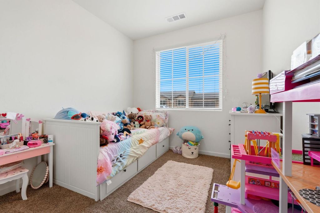 Image 35 of property listing at 3125 Seymour Street, Tulare, CA 93274