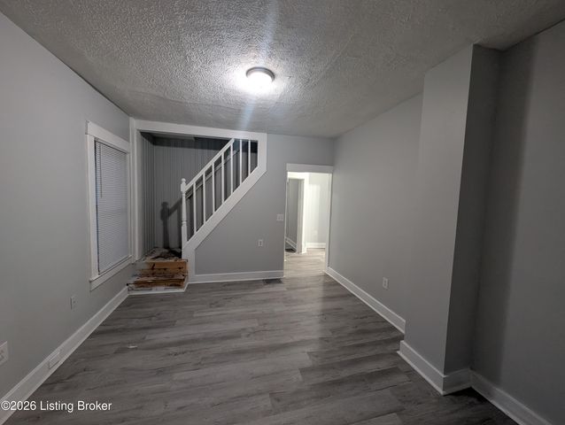 705 Iowa Ave, Louisville, KY 40208
