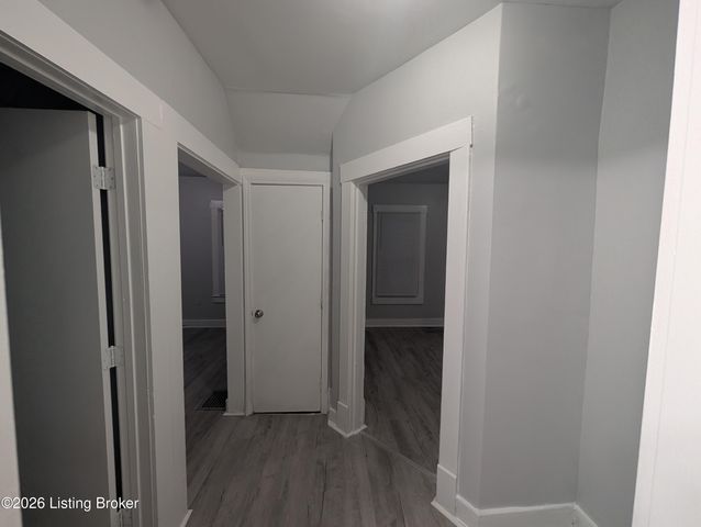 705 Iowa Ave, Louisville, KY 40208