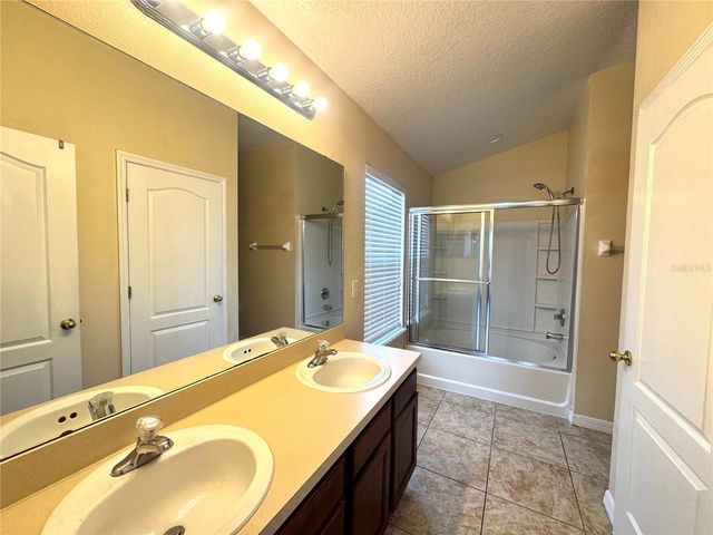 1985 ESTANCIA CIRCLE, Kissimmee, FL 34741