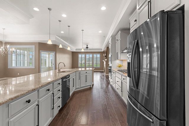 200 RACCOON BERRY WAY, Green Bay, WI 54311