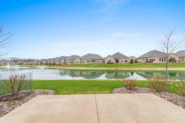 200 RACCOON BERRY WAY, Green Bay, WI 54311