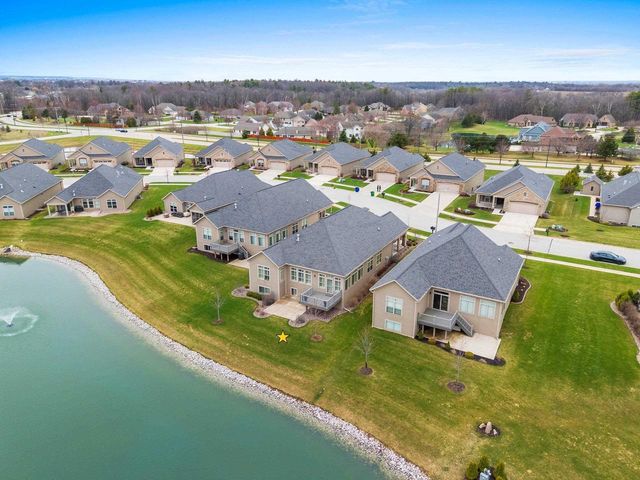 200 RACCOON BERRY WAY, Green Bay, WI 54311