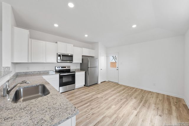 11530 Bald Eagle Heights, San Antonio, TX 78223
