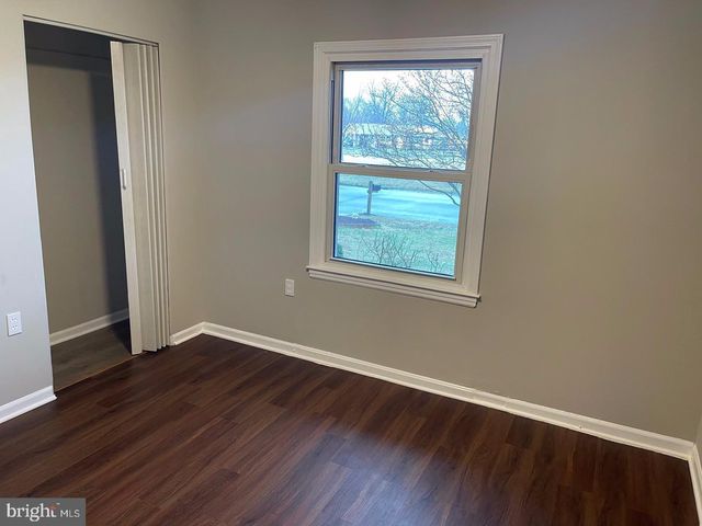 1100 N STERLING BLVD, Sterling, VA 20164