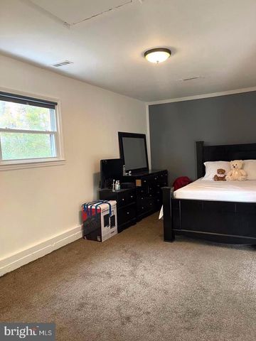 1100 N STERLING BLVD, Sterling, VA 20164