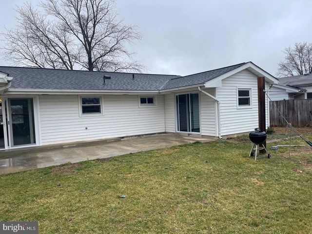 1100 N STERLING BLVD, Sterling, VA 20164