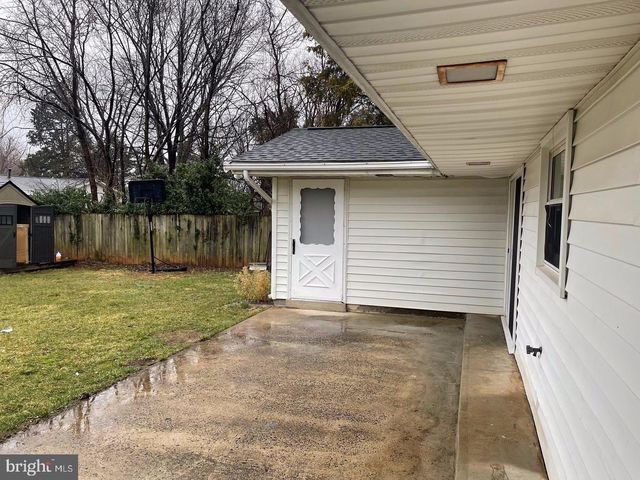 1100 N STERLING BLVD, Sterling, VA 20164