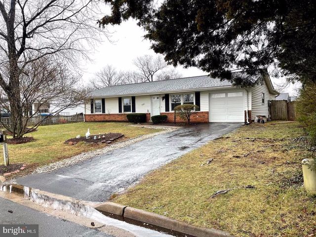 1100 N STERLING BLVD, Sterling, VA 20164