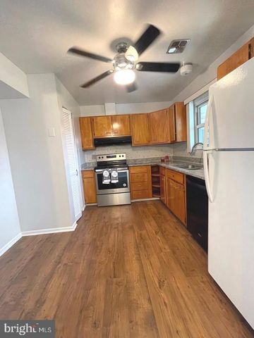 1100 N STERLING BLVD, Sterling, VA 20164