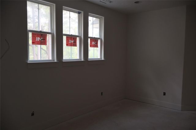 303 Pelican Street, Magnolia, TX 77355