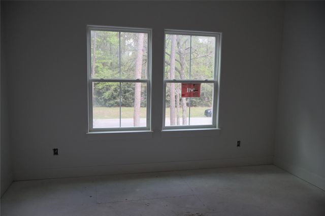 303 Pelican Street, Magnolia, TX 77355