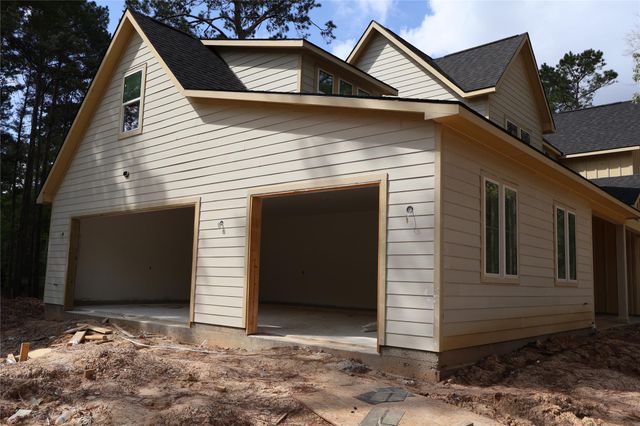 303 Pelican Street, Magnolia, TX 77355