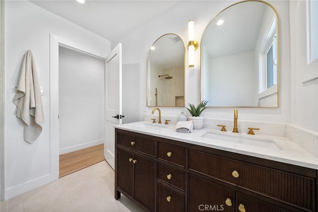 5931 5th, Los Angeles, CA 90043