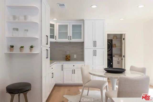 3217 Longridge, Sherman Oaks, CA 91423