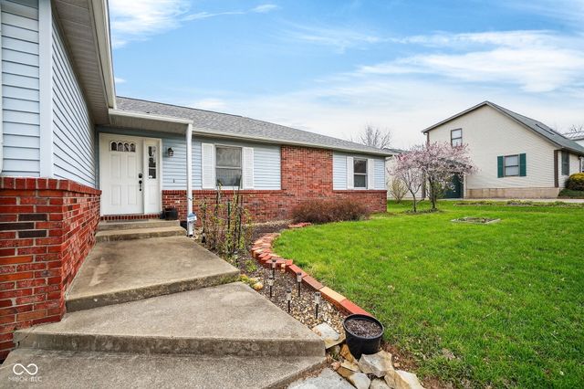 2835 N Andy Way, Bloomington, IN 47404