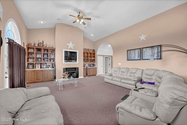 701 Best Road, Whiteville, NC 28472