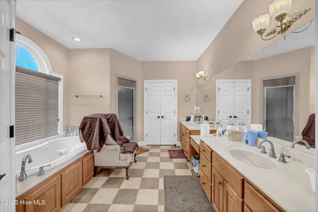 701 Best Road, Whiteville, NC 28472