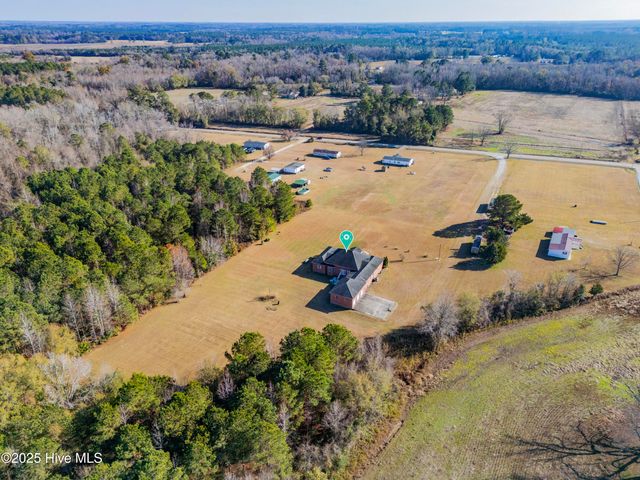 701 Best Road, Whiteville, NC 28472