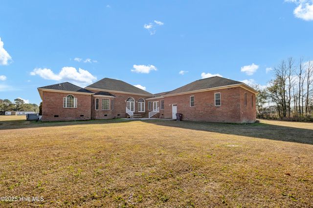 701 Best Road, Whiteville, NC 28472