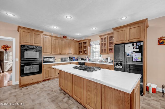 701 Best Road, Whiteville, NC 28472