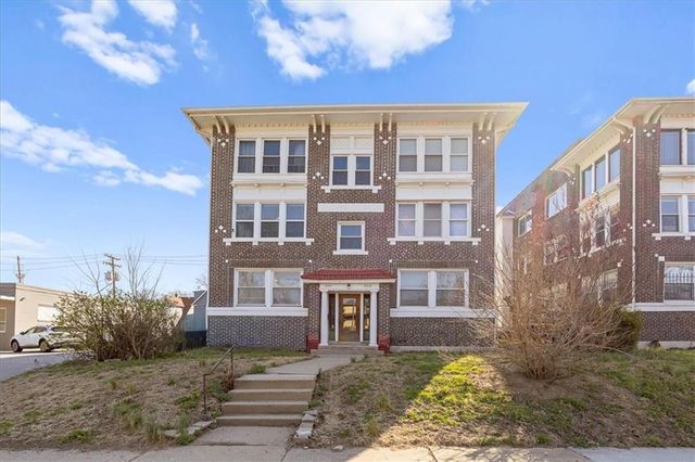 3311 Gillham Road 2N, Kansas City, MO 64109