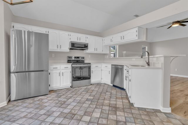 2783 VAN DER VEER DR, Memphis, TN 38133