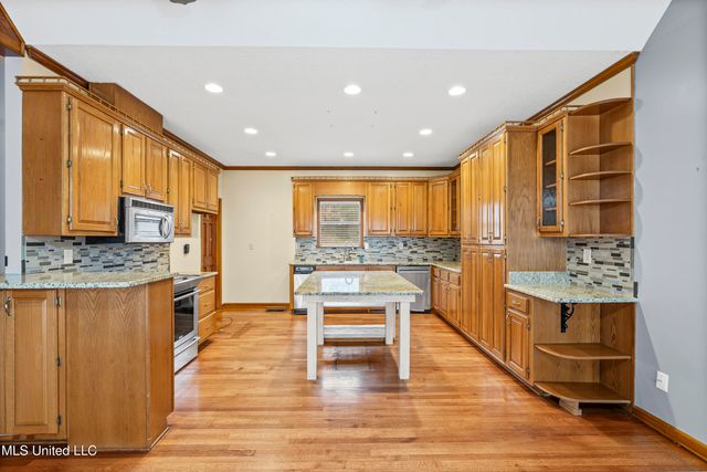 4441 Big Horn Drive, Nesbit, MS 38651