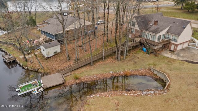 4441 Big Horn Drive, Nesbit, MS 38651