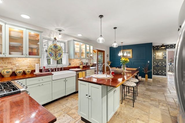 439 Wethersfield Street, Rowley, MA 01969