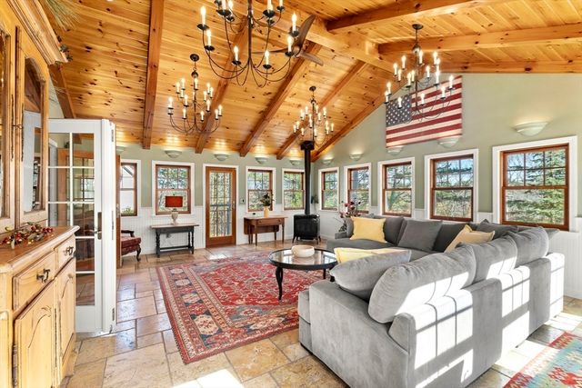 439 Wethersfield Street, Rowley, MA 01969