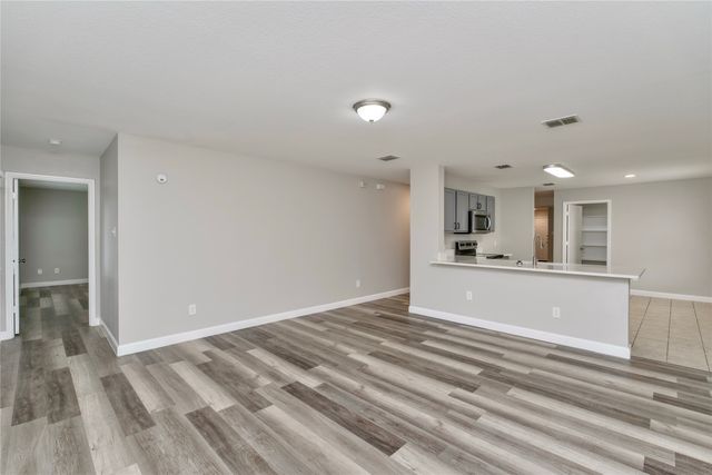 829 Santa Rosa Drive, Fort Worth, TX 76052
