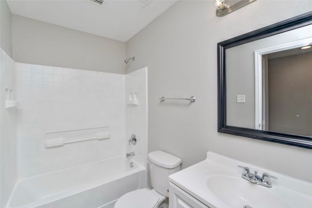 829 Santa Rosa Drive, Fort Worth, TX 76052